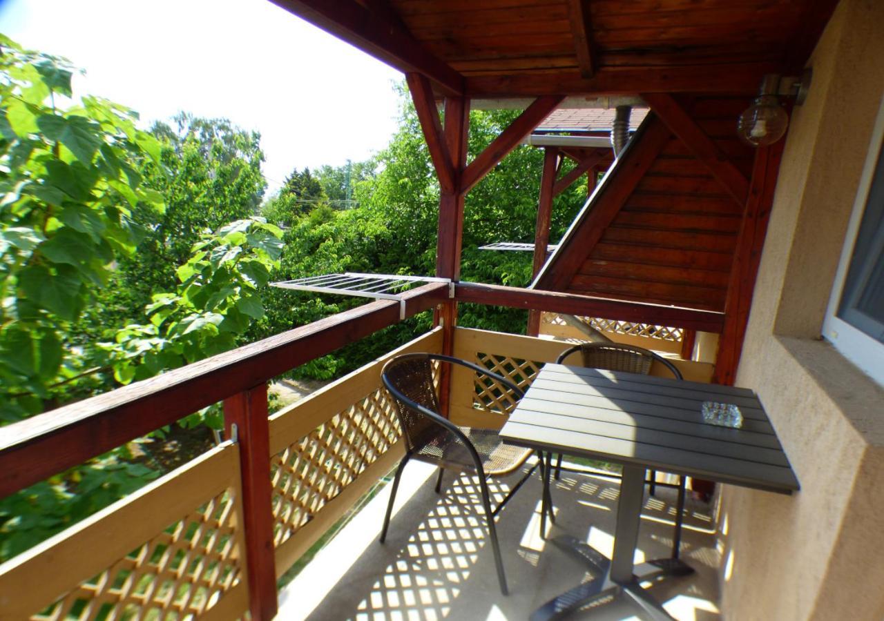 Vitorlas Apartmanhaz Siófok Extérieur photo